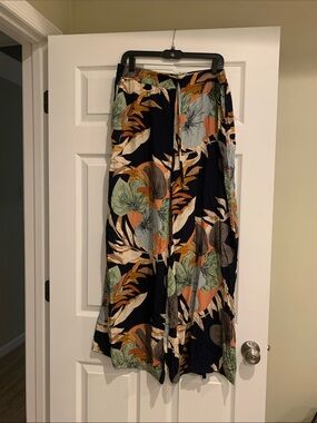 SHEIN Navy Tropical Print Wide-Leg Pants with Green and Orange Leaves